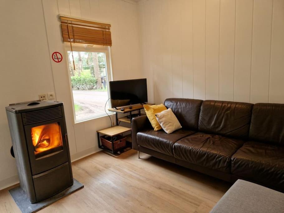 3 Bedroom Chalet On Camping Gt Balen Екстериор снимка