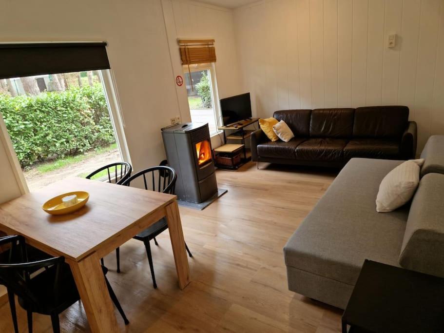 3 Bedroom Chalet On Camping Gt Balen Екстериор снимка