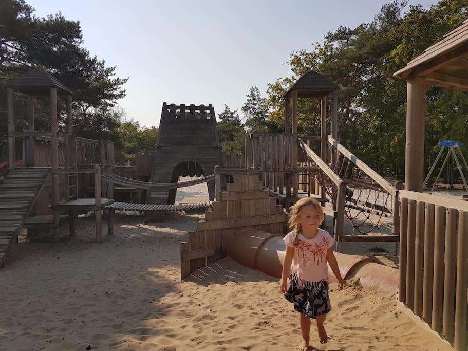 3 Bedroom Chalet On Camping Gt Balen Екстериор снимка